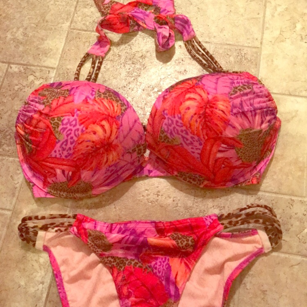 Bombshell Bikini 👙 36D